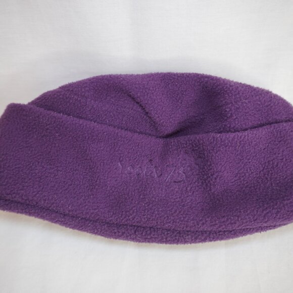 3/$20 - Cute Roots Fall Winter Hat - Cozy Canadian Fashion - Canada - Picture 3 of 5